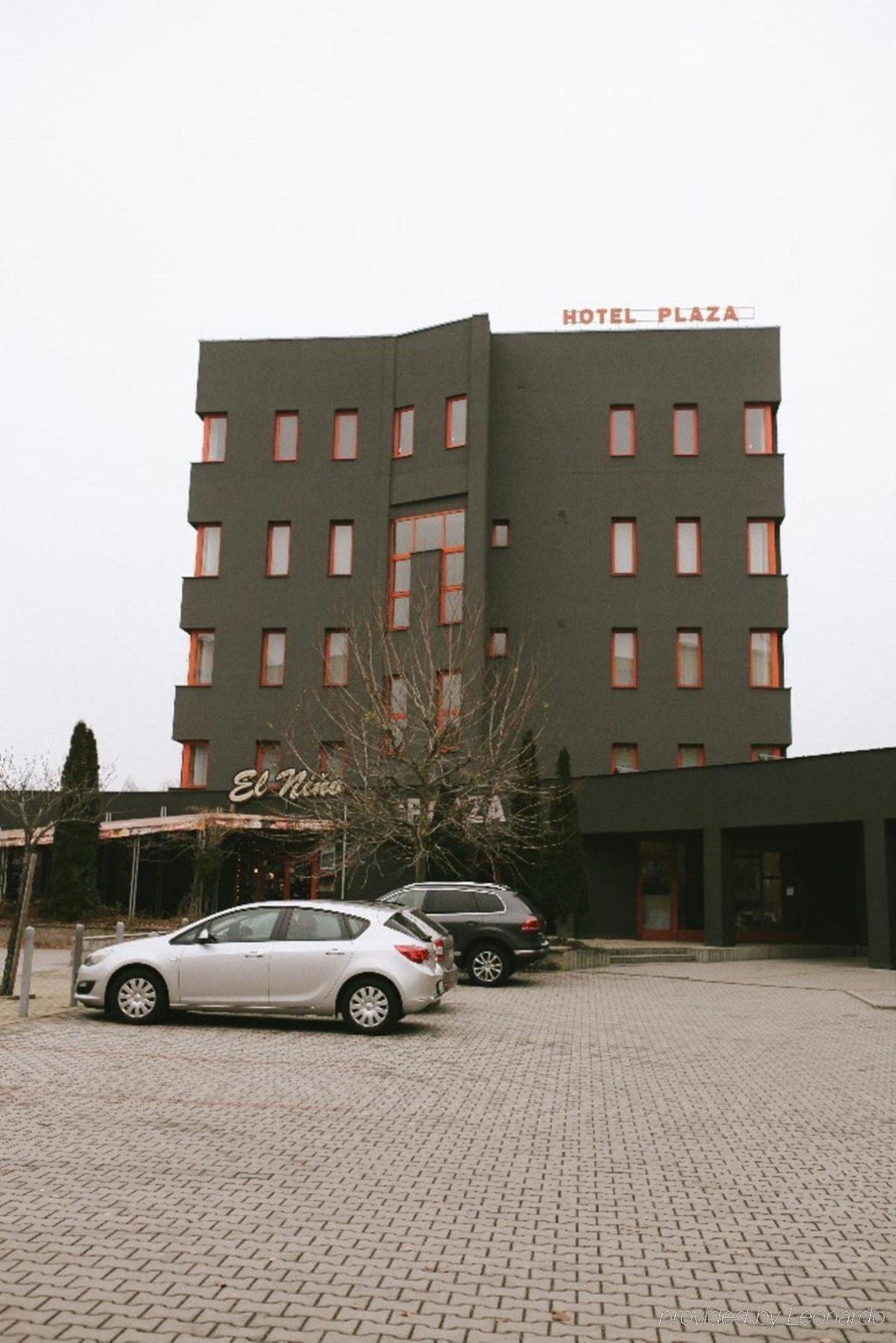 מלאדה בולסלאב Hotel Plaza מראה חיצוני תמונה